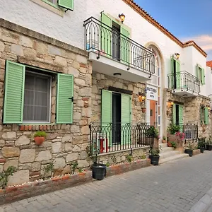 Brothers Boutique Çeşme